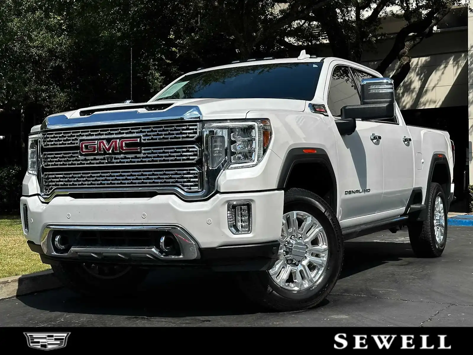 2022 GMC Sierra Denali 4WD Crew Cab Standard Box's photo