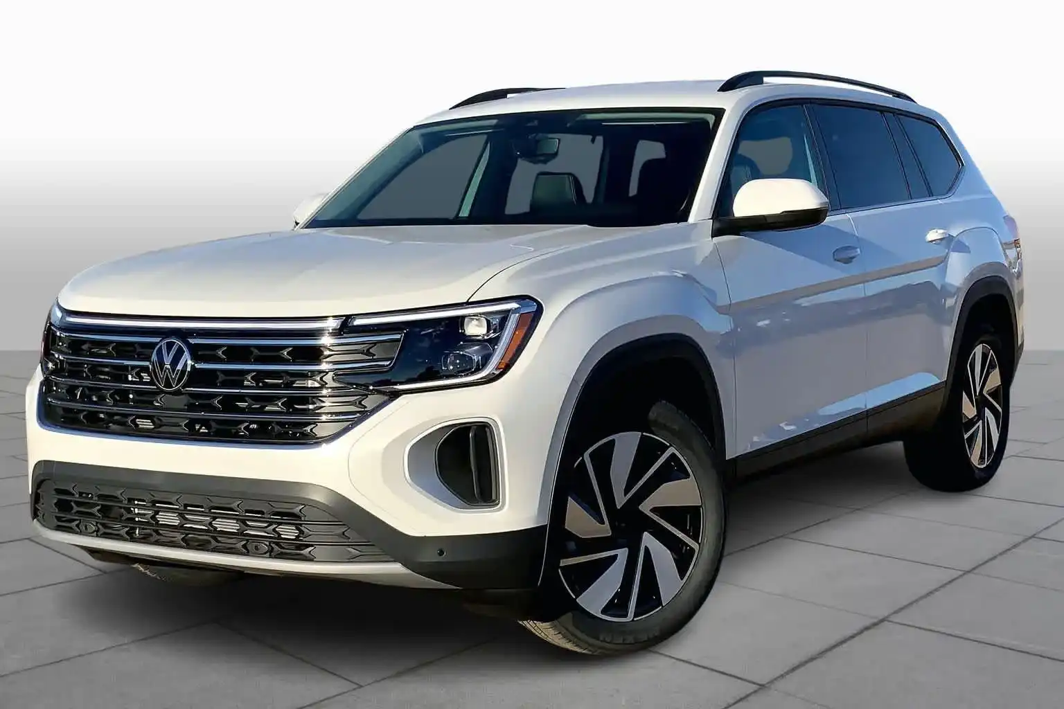 2026 Volkswagen Atlas 2.0T SE w/Tech 4MOTION's photo