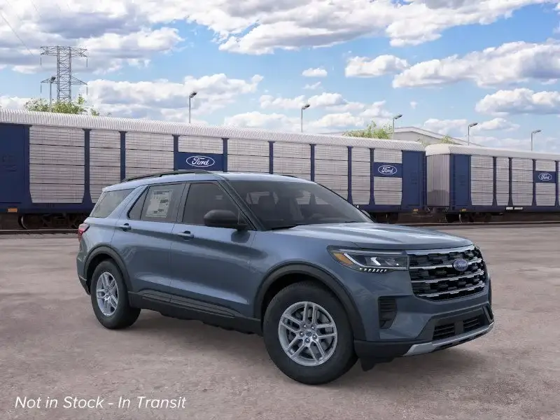 2026 Ford Explorer undefined photo 1