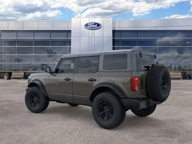 2026 Ford Bronco Base 4WD photo 4