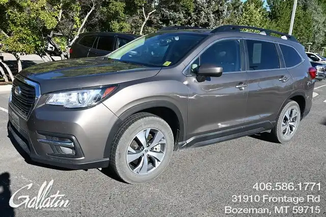 2022 Subaru Ascent Premium 7 Passenger's photo