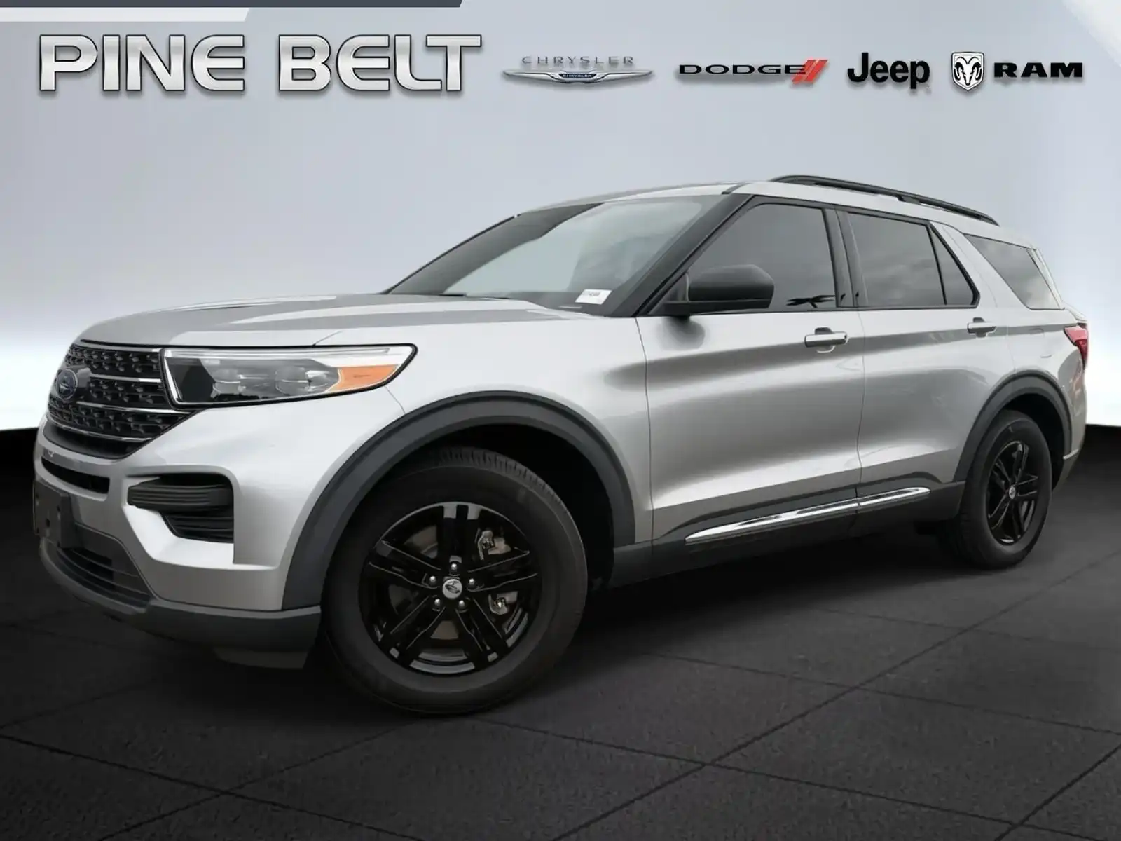 2020 Ford Explorer XLT RWD's photo