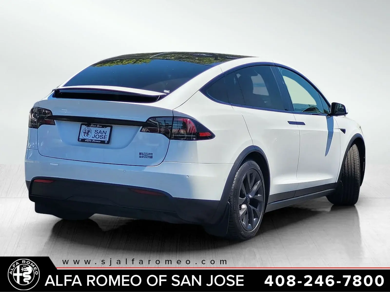 2022 Tesla Model X Plaid photo 4