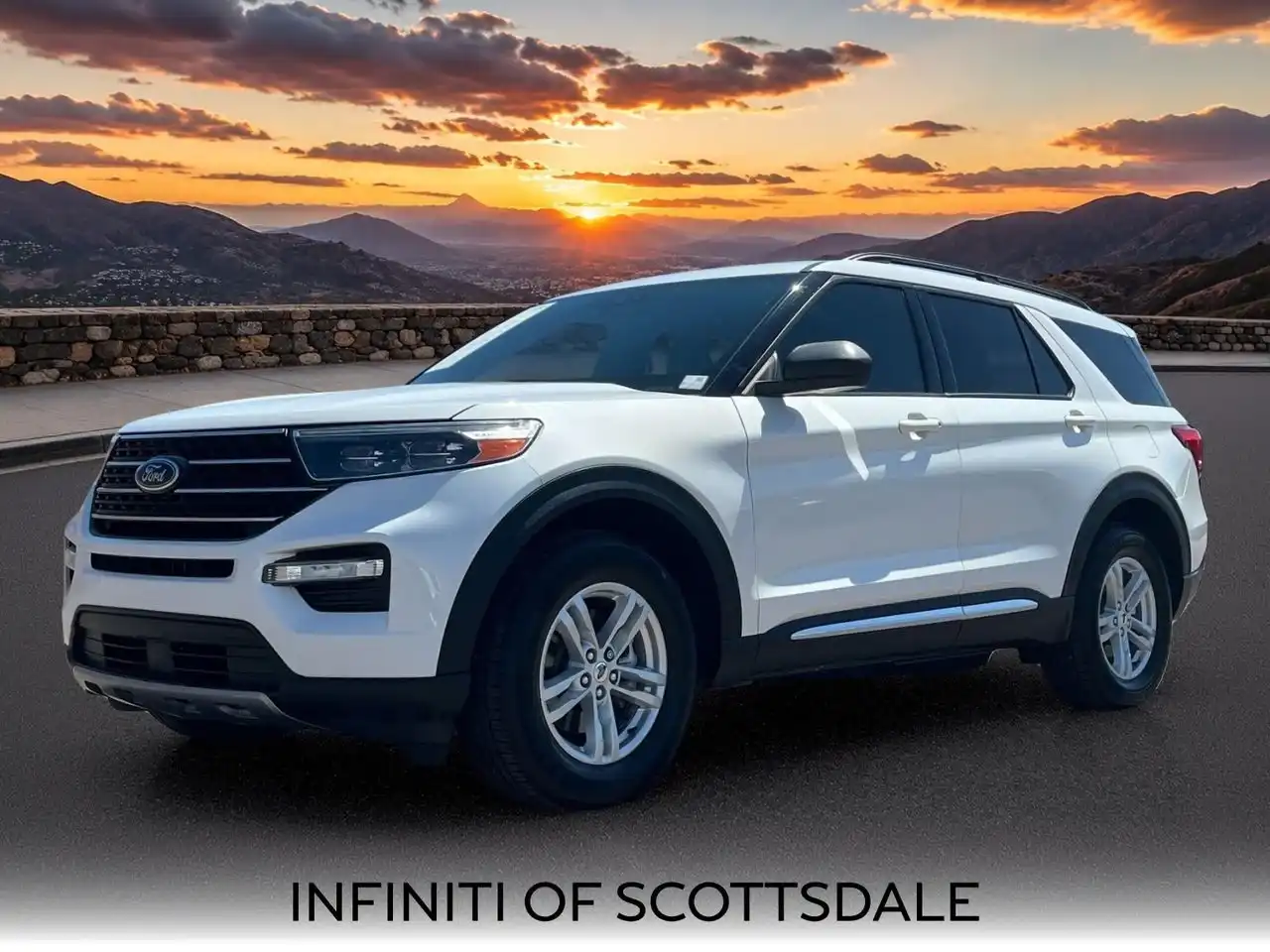 2020 Ford Explorer XLT 4WD's photo