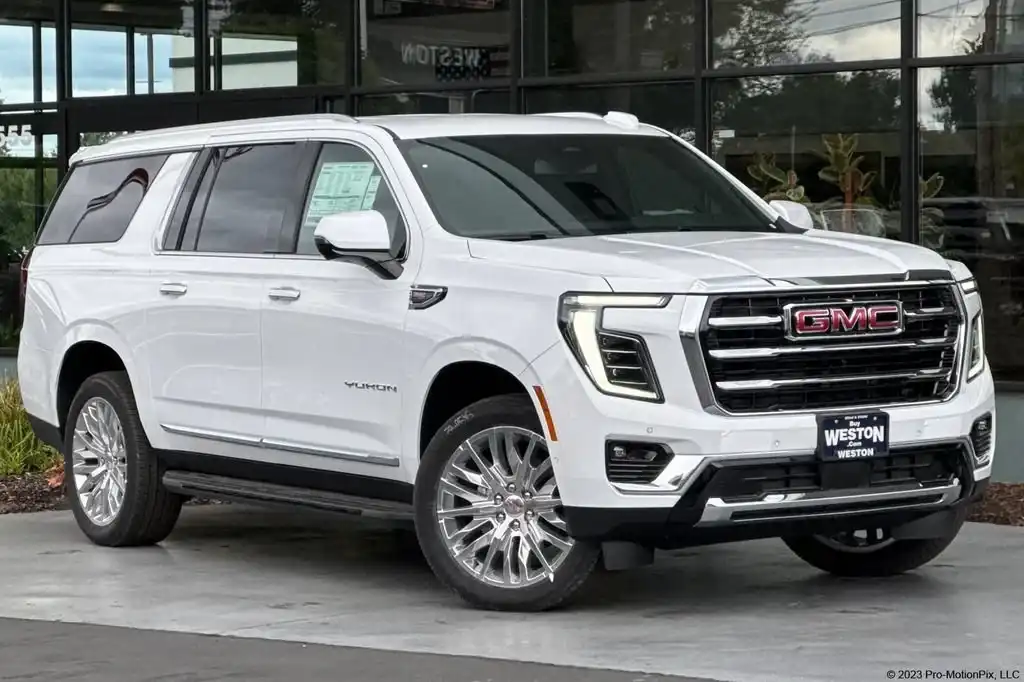 2026 GMC Yukon 4WD Elevation's photo