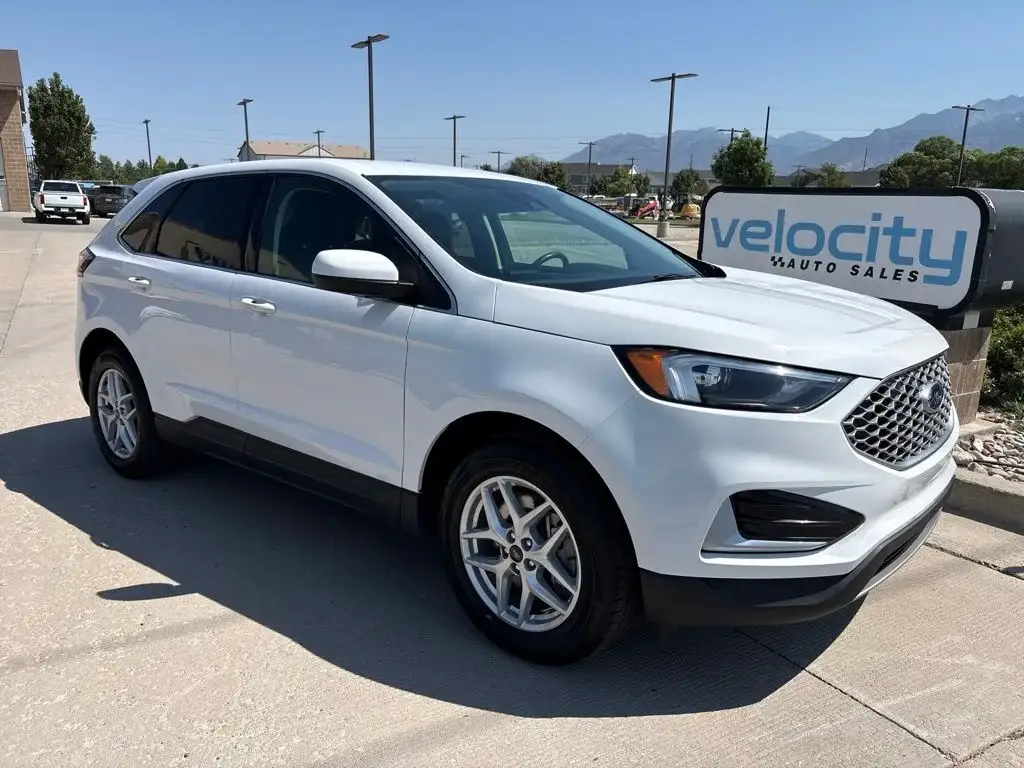 2024 Ford Edge SEL AWD photo 1