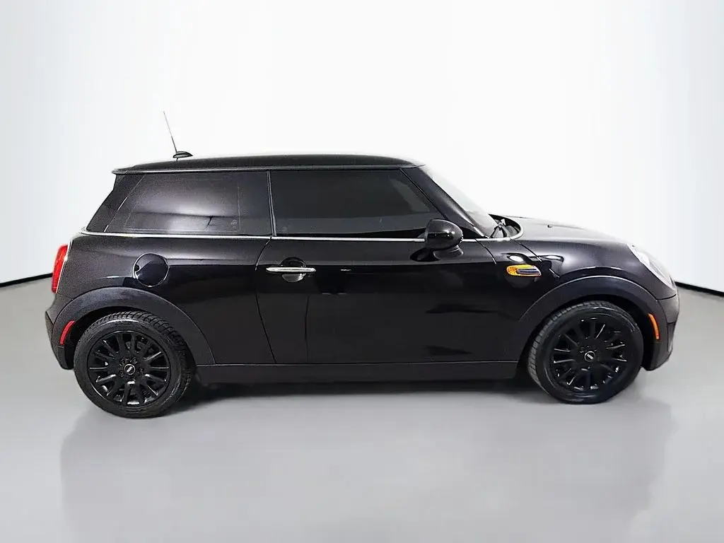2014 MINI Cooper Base photo 5