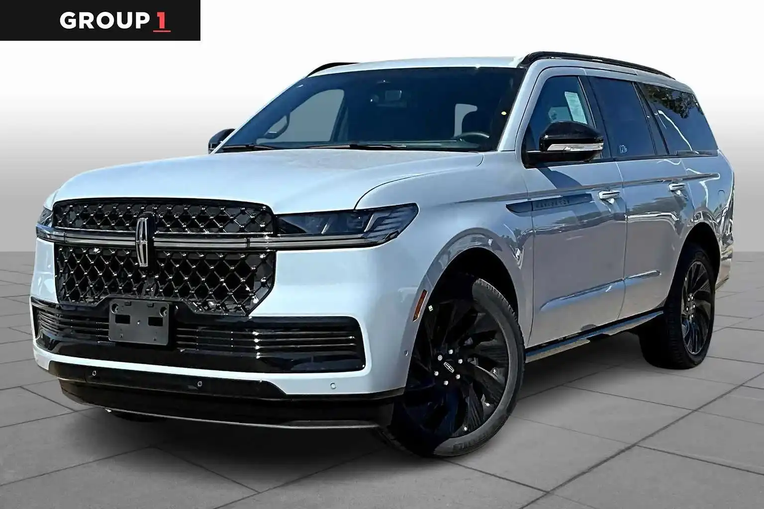 2025 Lincoln Navigator Reserve 4WD's photo