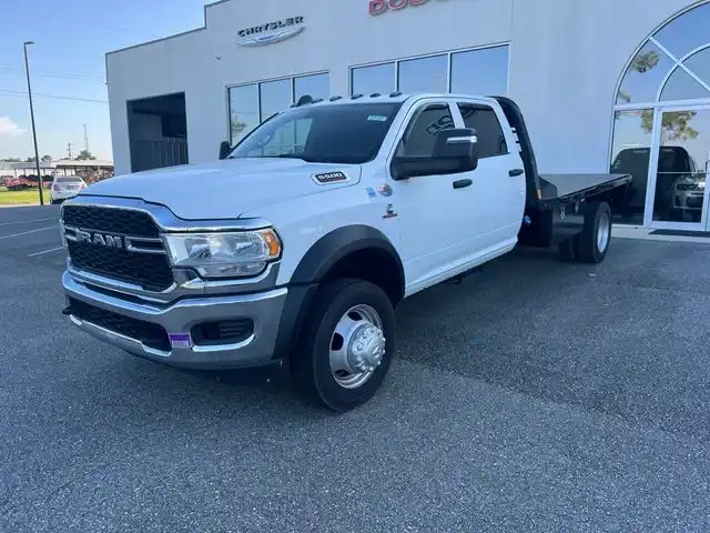 2024 RAM 5500 Tradesman 4X4 Crew Cab DRW 197" WB's photo