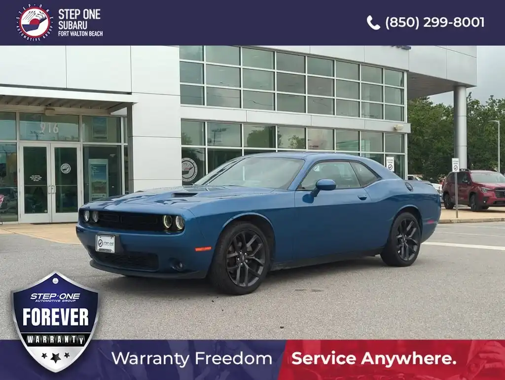 2021 Dodge Challenger SXT Auto's photo