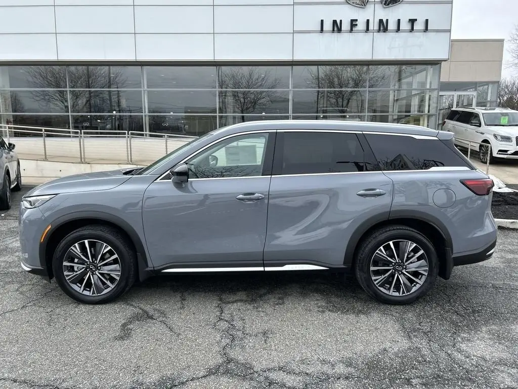 2026 INFINITI QX60 LUXE AWD photo 5