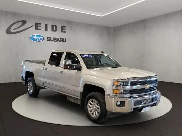 2016 Chevrolet Silverado HD LTZ 4WD Crew Cab Standard Box's photo