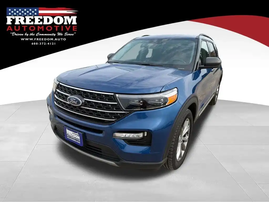 2022 Ford Explorer XLT 4WD's photo