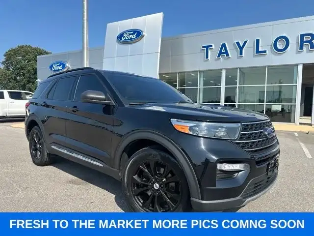 2022 Ford Explorer XLT 4WD's photo