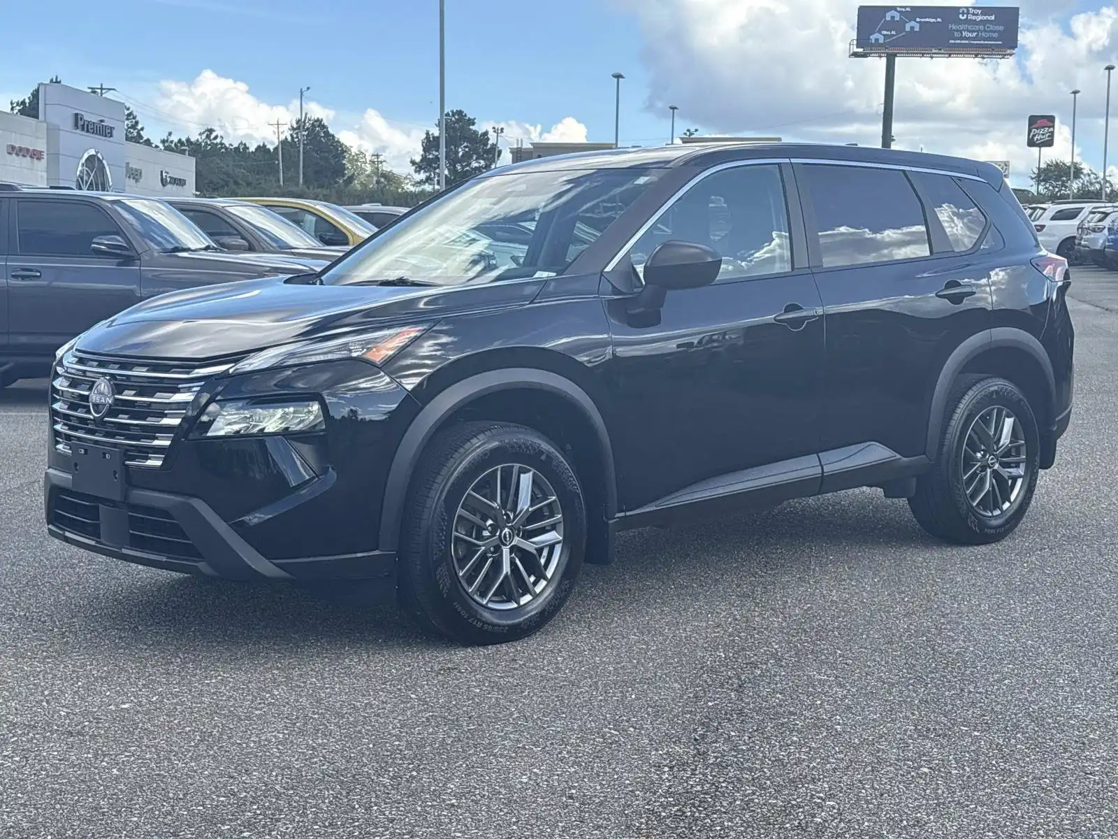 2026 Nissan Rogue S AWD's photo