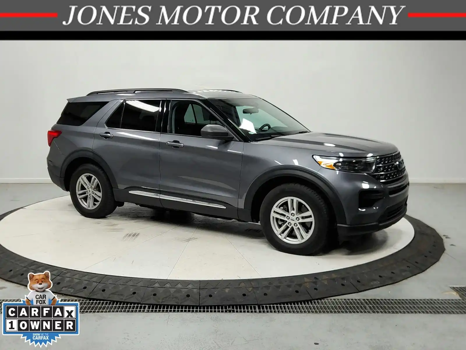 2022 Ford Explorer XLT RWD's photo