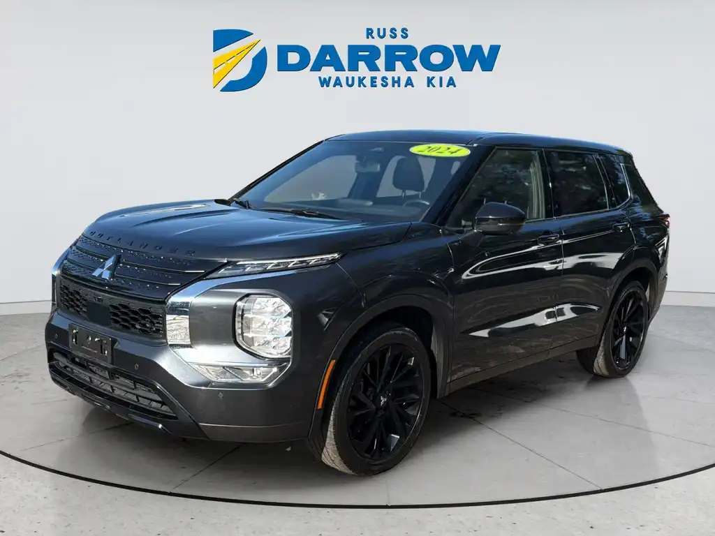2024 Mitsubishi Outlander SE Black Edition w Pano FWD's photo