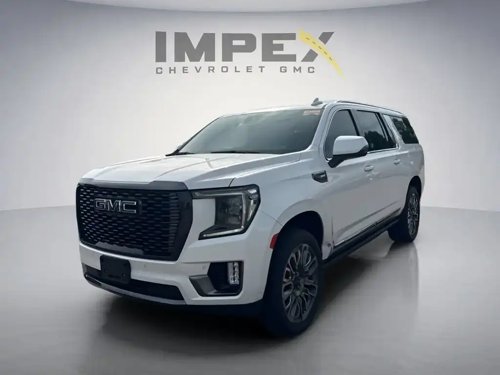 2023 GMC Yukon Denali Ultimate AWD's photo