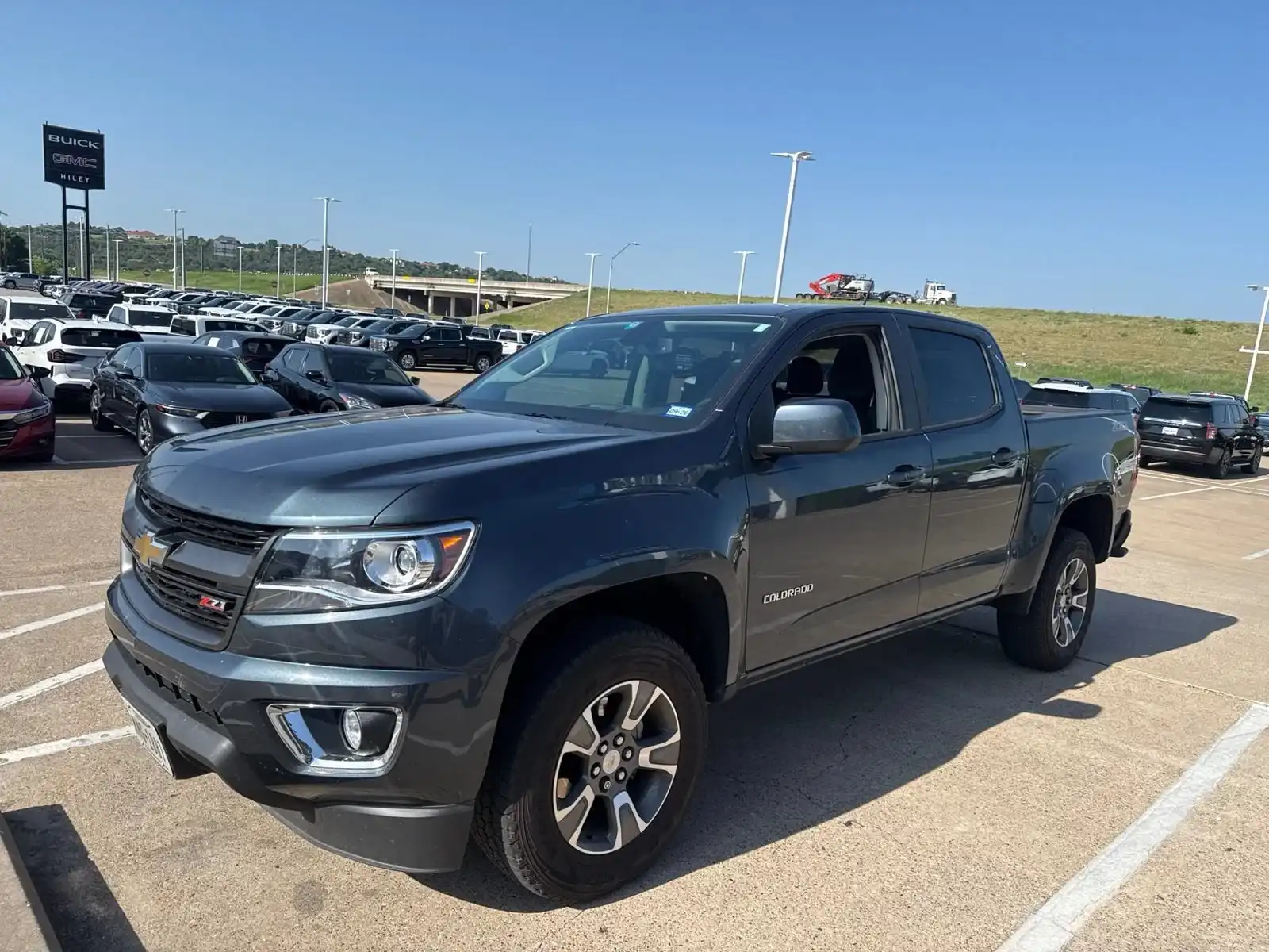 2020 Chevrolet Colorado 2WD Z71 Crew Cab Short Box's photo