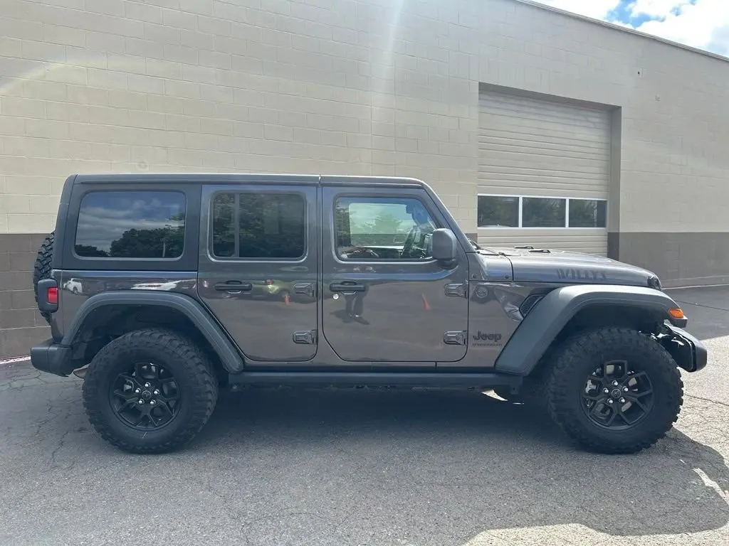 2018 Jeep Wrangler Rubicon photo 3