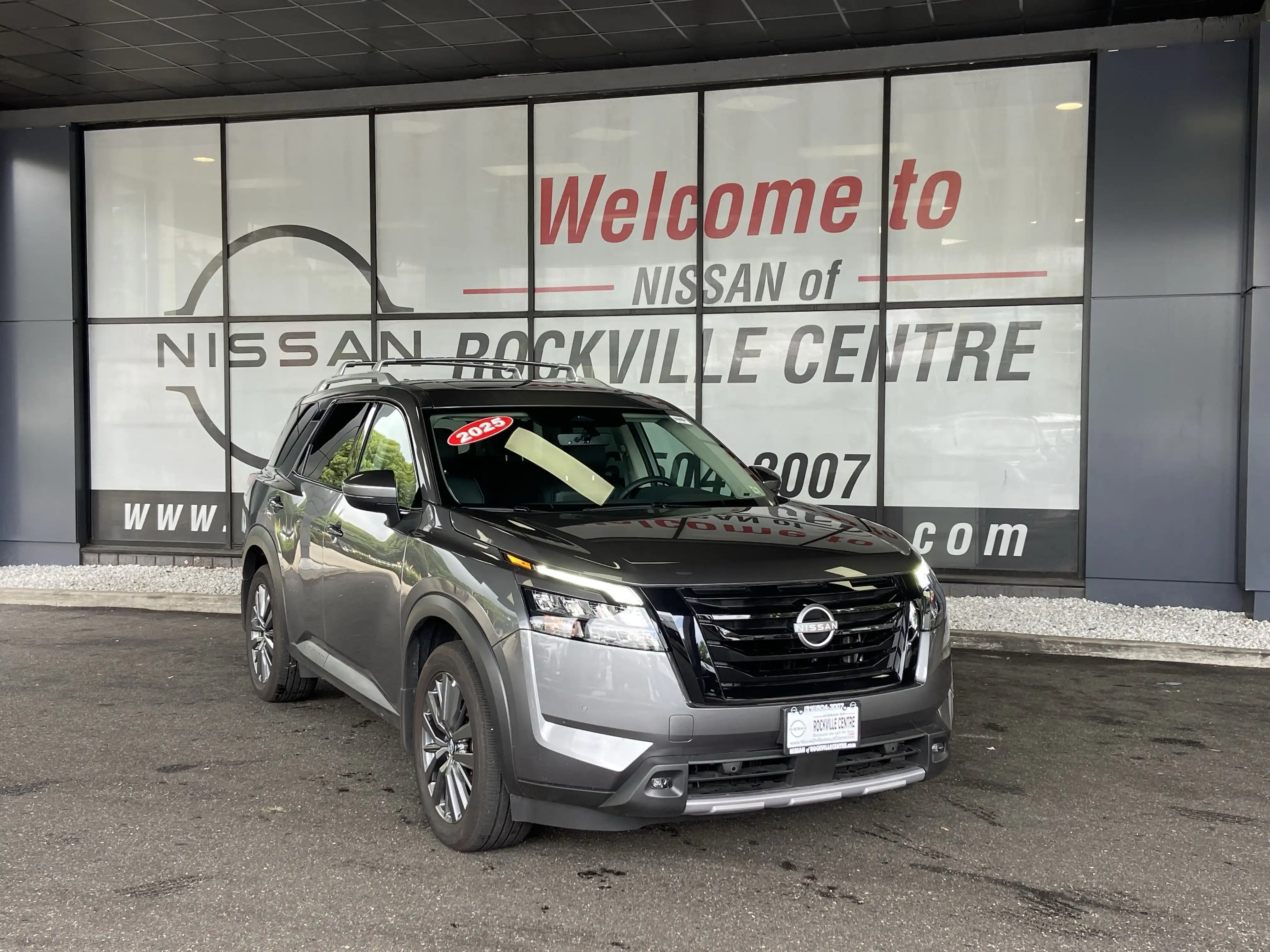 2020 Nissan Pathfinder SV 4WD's photo