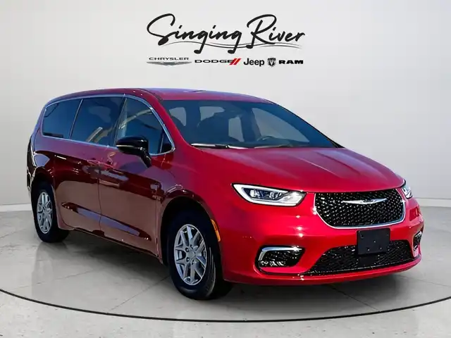 2026 Chrysler Pacifica Select's photo