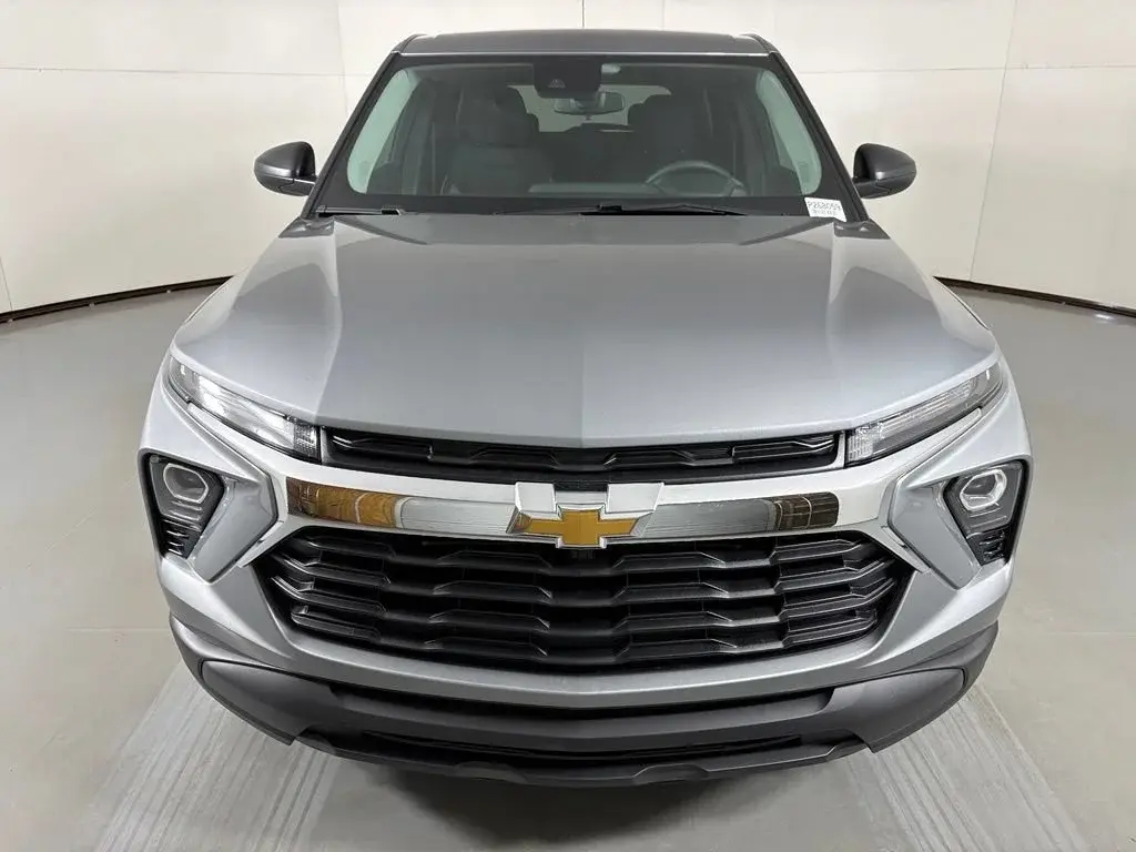 2026 Chevrolet Trailblazer LS photo 4