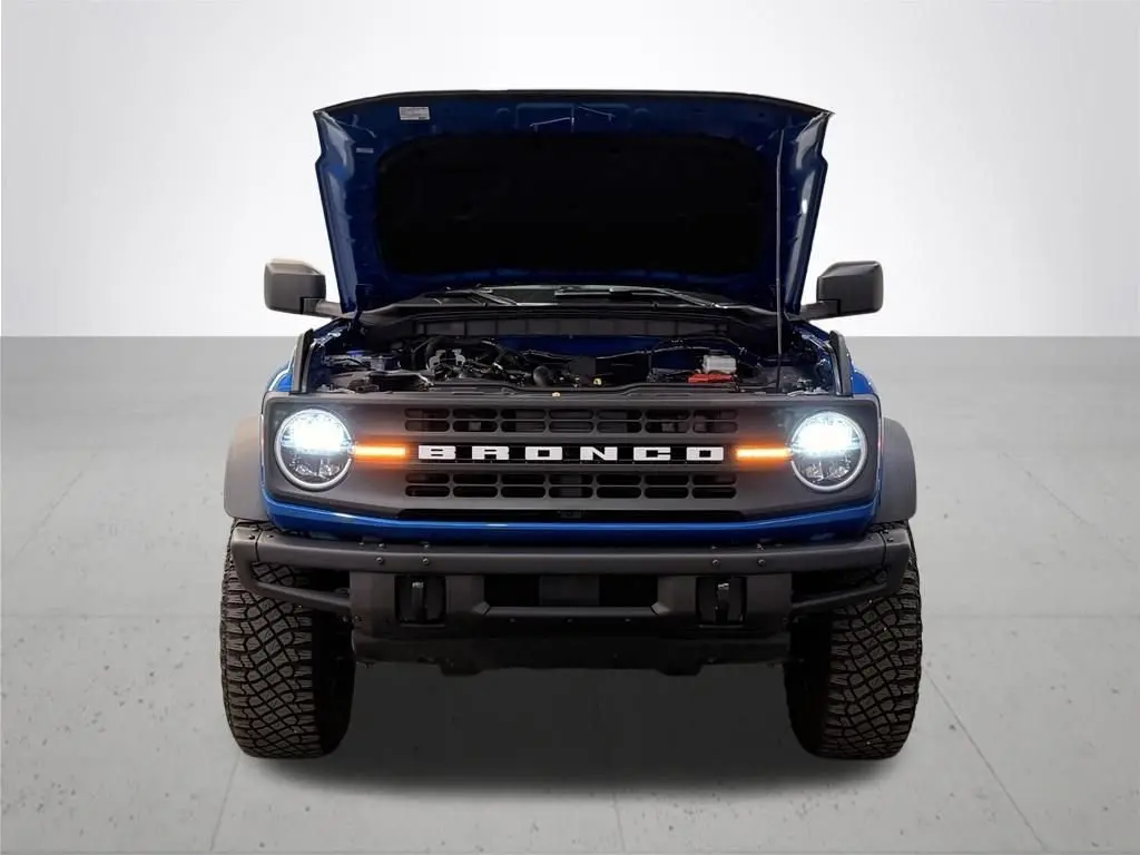 2024 Ford Bronco Black Diamond 4WD photo 5