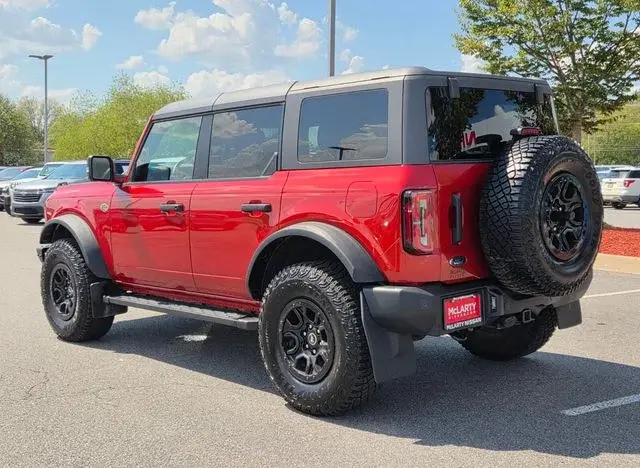 2024 Ford Bronco Wildtrak 4WD photo 3