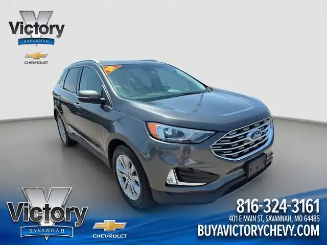 2019 Ford Edge Titanium's photo