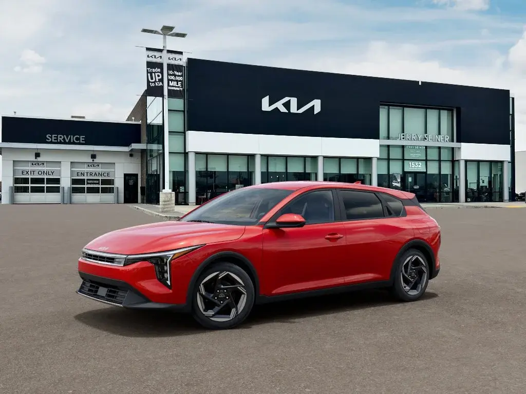 2026 Kia K4 EX AT Hatchback photo 3