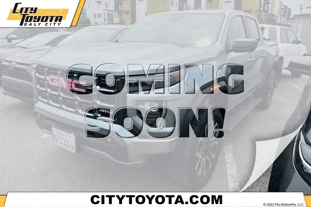 2025 GMC Canyon 4WD AT4 Crew Cab Short Box's photo