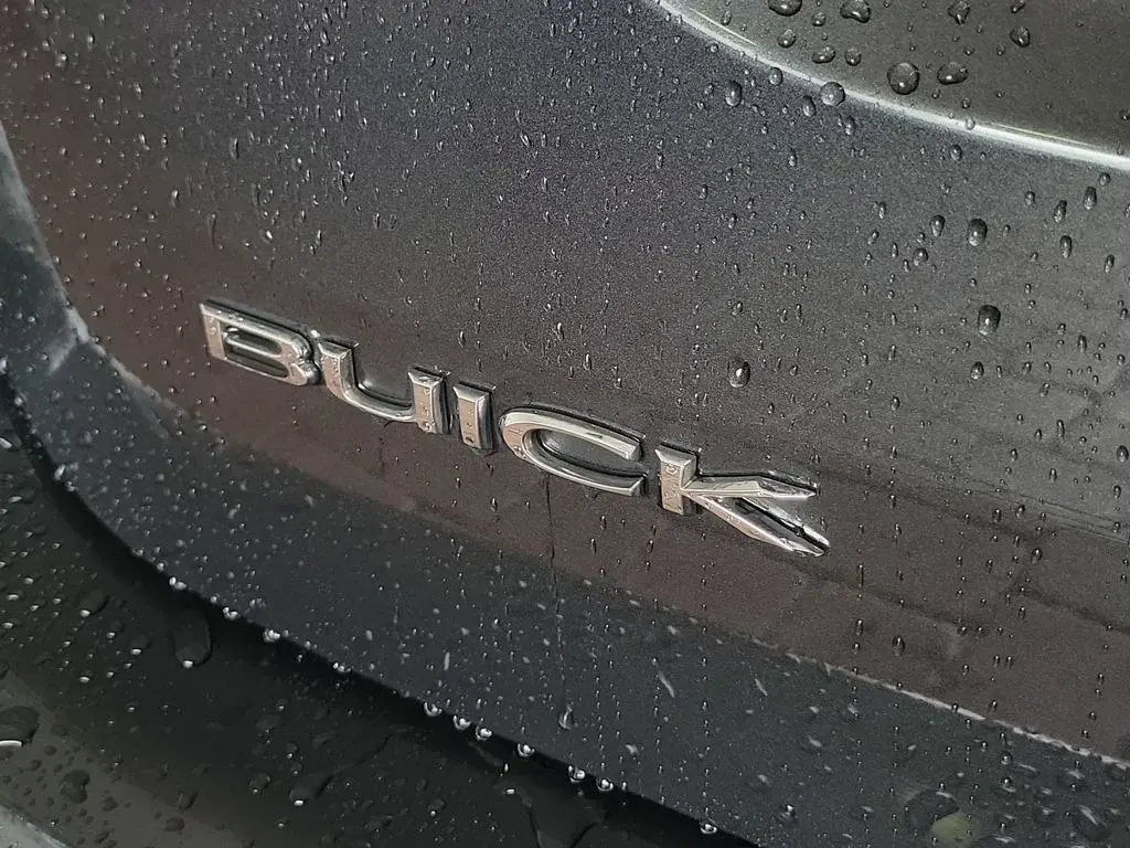 2018 Buick Encore Preferred AWD photo 5