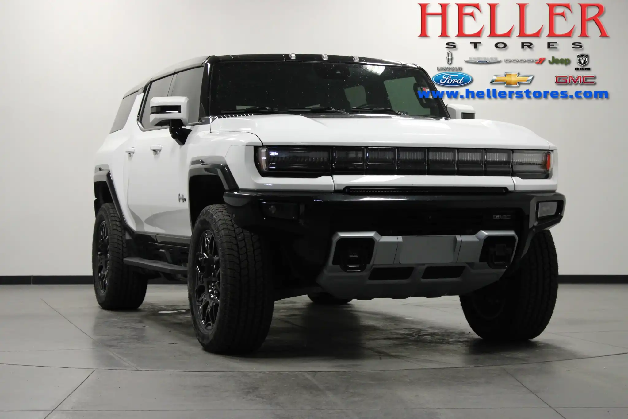 2025 GMC Hummer EV 3X SUV's photo