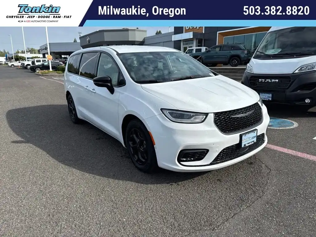 2024 Chrysler Pacifica Hybrid PHEV Select S-Appearance's photo
