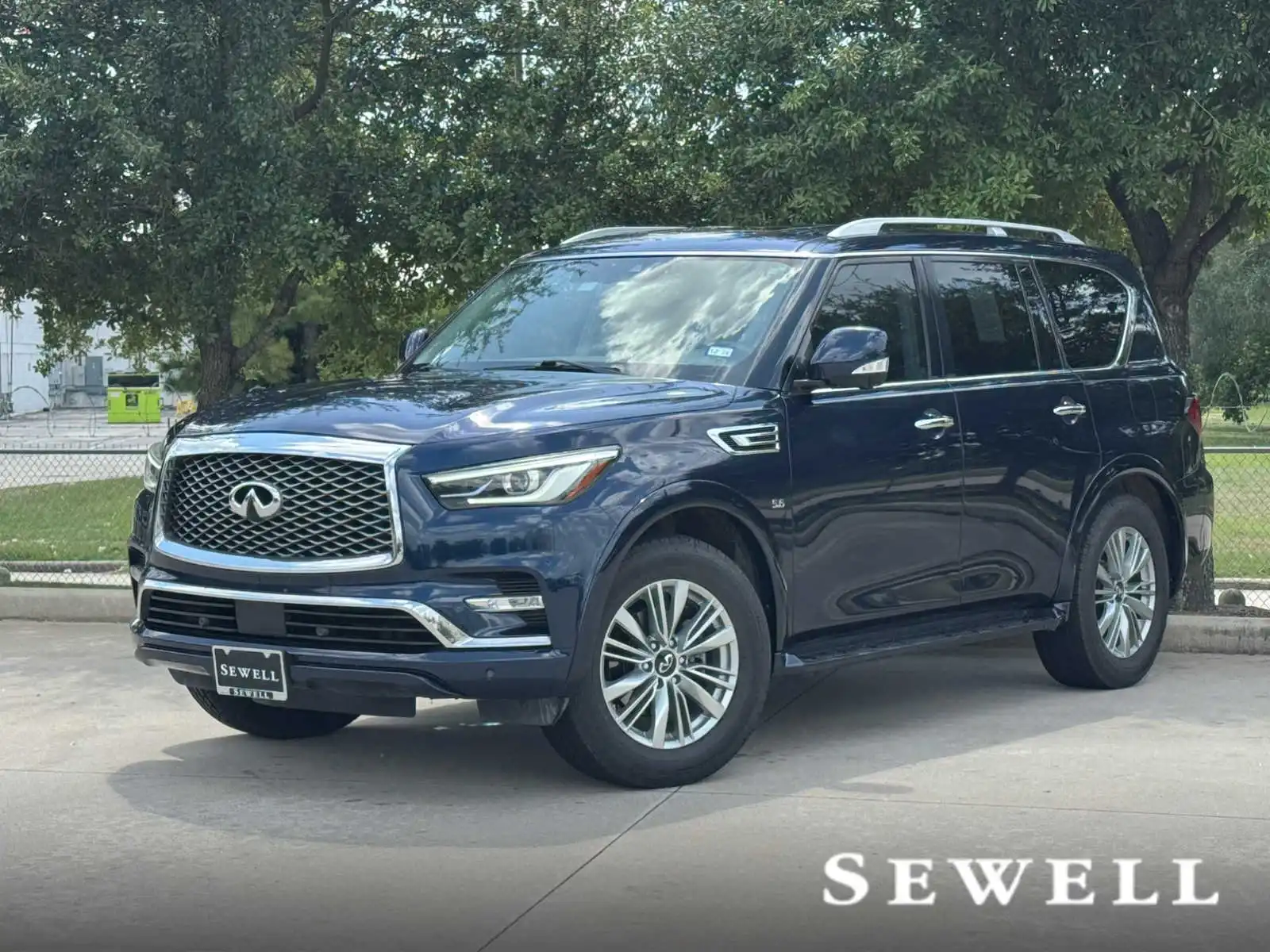 2019 INFINITI QX80 Base's photo