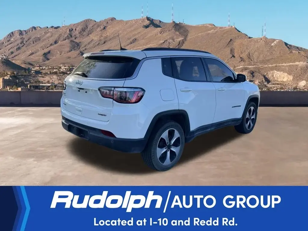 2018 Jeep Compass Latitude 4X4 photo 3