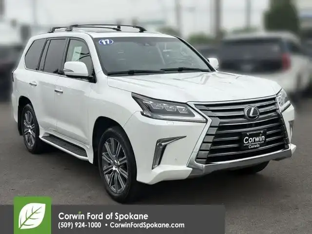 2017 Lexus LX 600 570's photo
