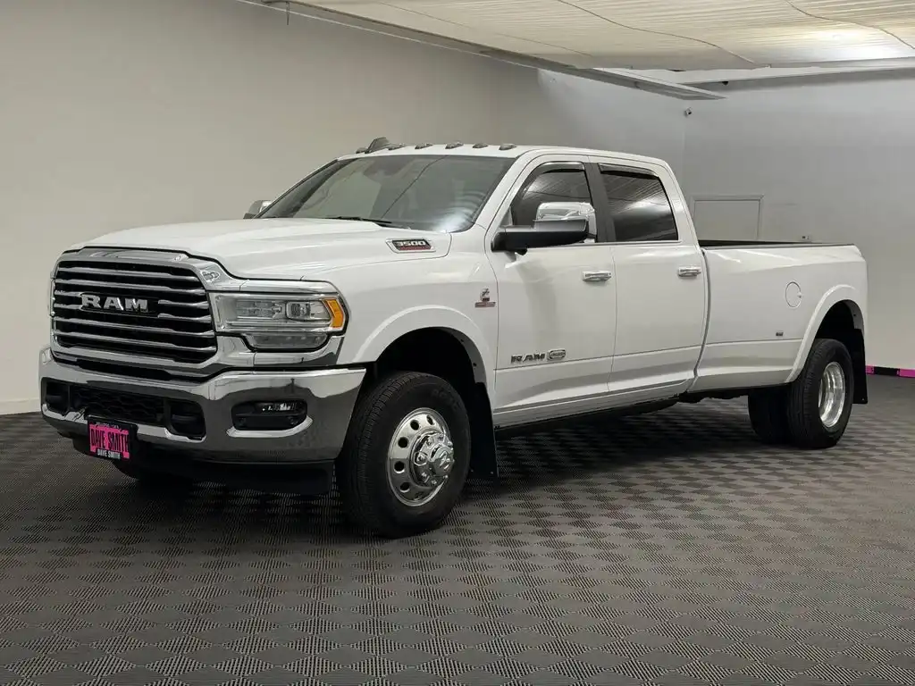 2019 RAM 3500 Longhorn 4X4 Crew Cab LWB's photo