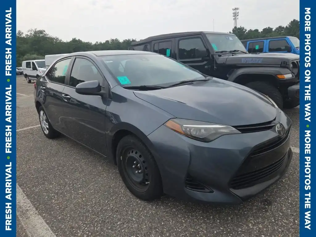 2017 Toyota Corolla LE AT's photo
