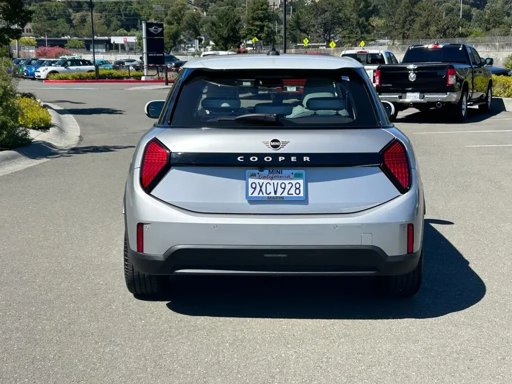 2026 MINI Hardtop undefined photo 4