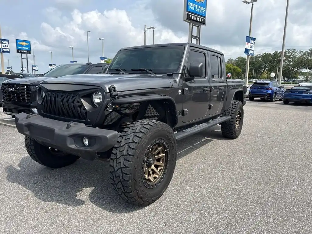 2020 Jeep Gladiator Sport S's photo