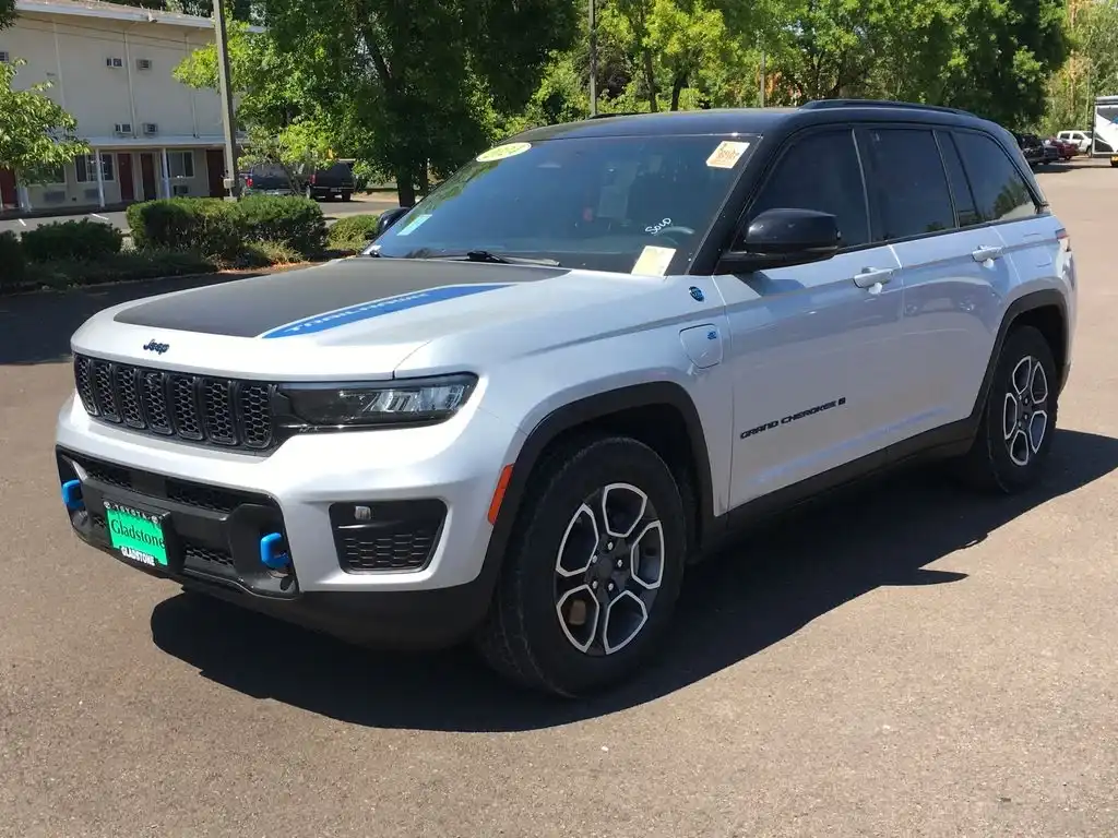 2024 Jeep Grand Cherokee Trailhawk 4xe 4x4's photo