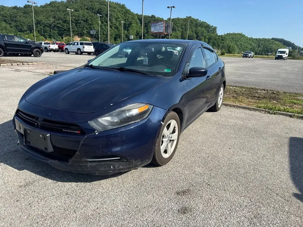 2015 Dodge Dart 2.4 SXT photo 3