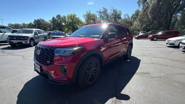 2026 Ford Explorer ST 4WD photo 1