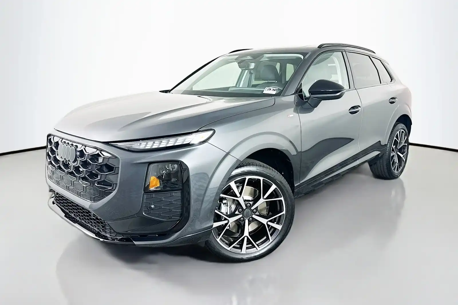 2026 Audi Q3 S line quattro's photo