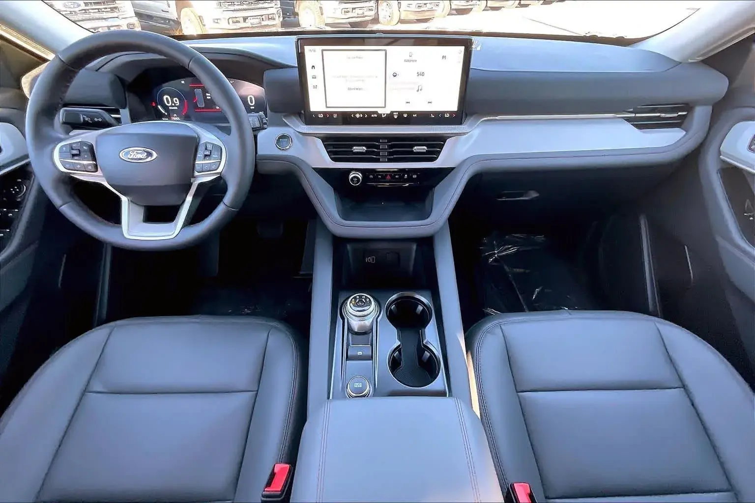 2026 Ford Explorer undefined photo 5