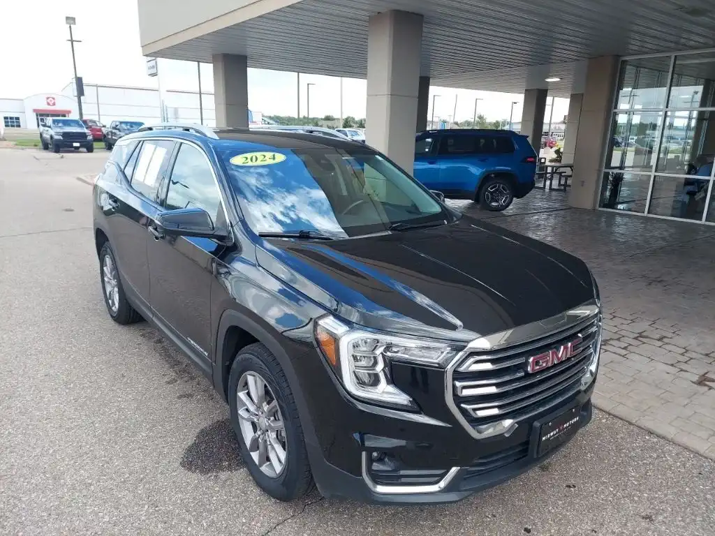 2024 GMC Terrain SLT AWD's photo