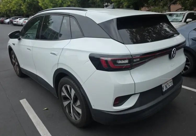 2023 Volkswagen ID.4 Pro SK photo 5