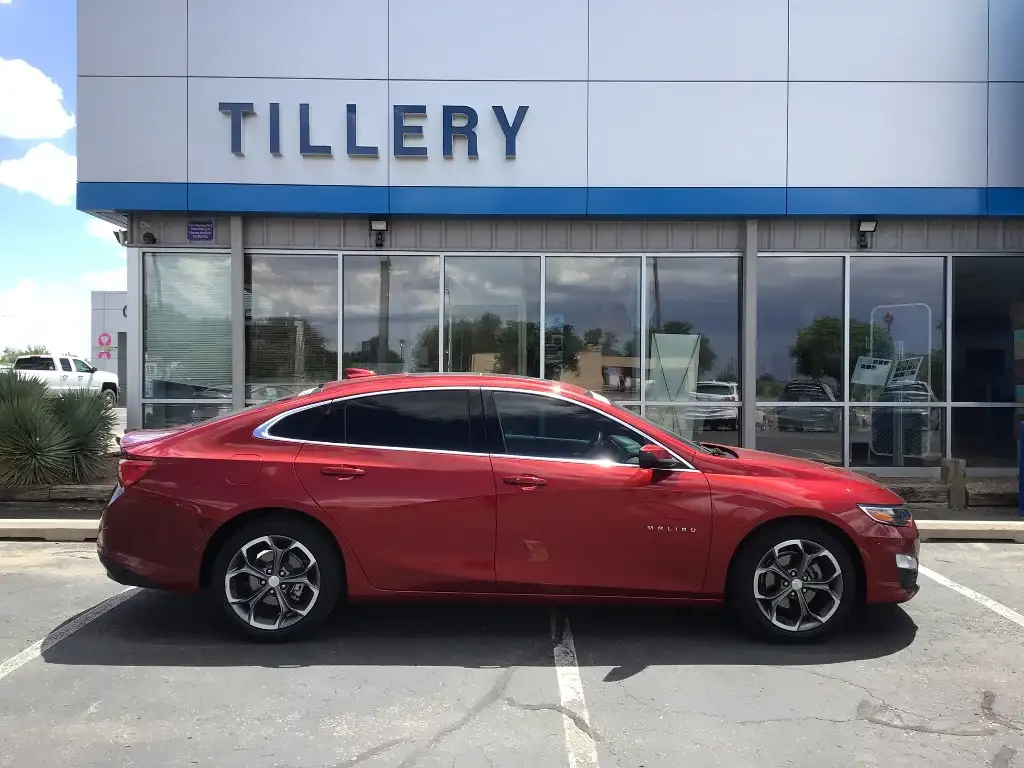 2024 Chevrolet Malibu 1LT's photo
